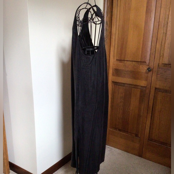Zara Fillsens Black Tencel Racerback Midi Dress
Large, New - Picture 5 of 7